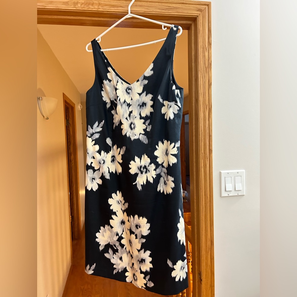 The Loft Black Flower Print Shift dress size 14